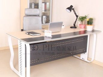 重慶雙層折疊辦公培訓(xùn)桌 多功能實(shí)木長(zhǎng)條桌的廠家直銷優(yōu)勢(shì)